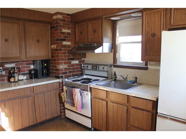 101 Layton St, W Hartford, CT 06110