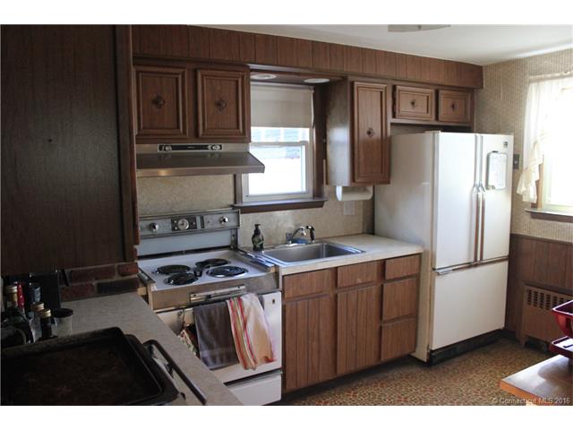 101 Layton St, W Hartford, CT 06110
