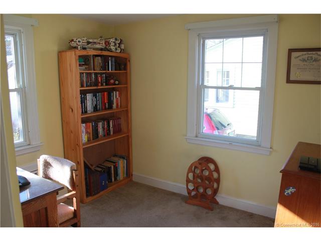 101 Layton St, W Hartford, CT 06110