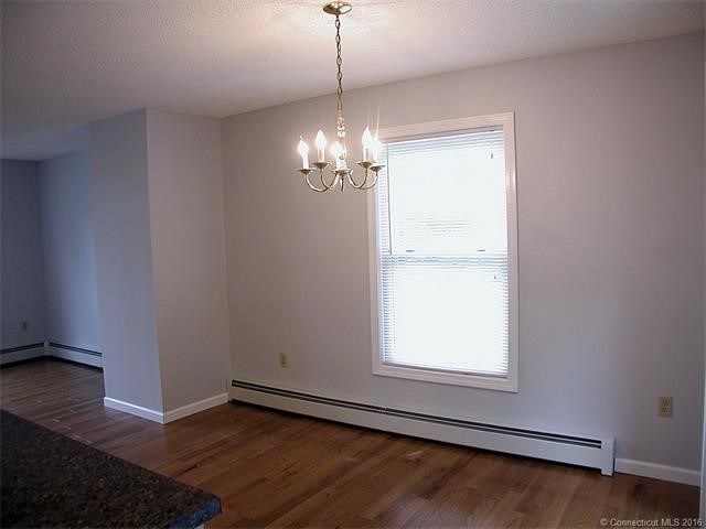 14Rosemary Court, W Hartford, CT 06110