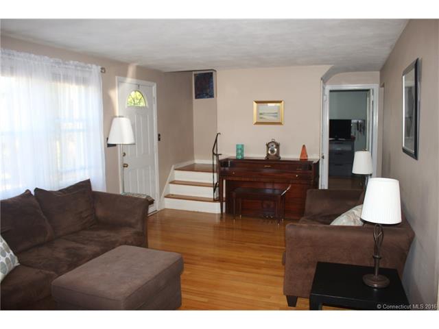 23 Madsen Rd, W Hartford, CT 06110