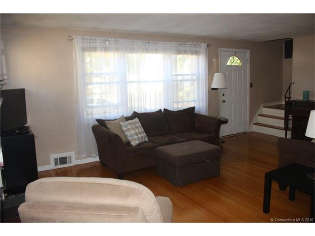 23 Madsen Rd, W Hartford, CT 06110