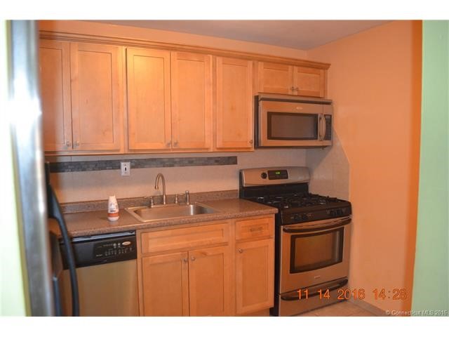 181Williamstown Ct #181, Newington, CT 06111