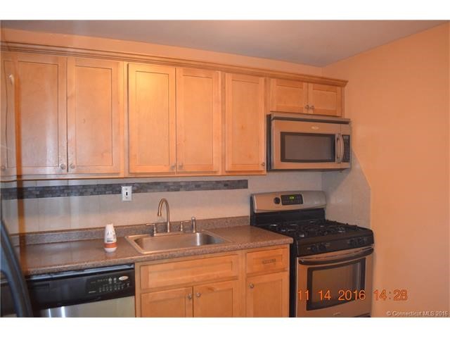 181Williamstown Ct #181, Newington, CT 06111