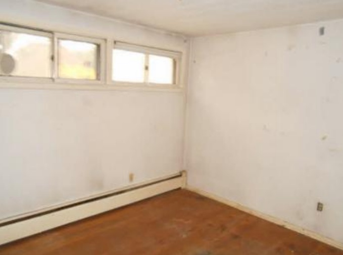 88 Michael Ln, Newington, CT 06111