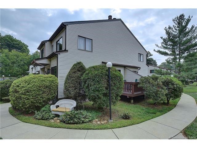 140Cypress Rd #140, Newington, CT 06111