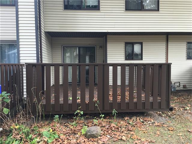 123 Cottonwood Rd, Newington, CT 06111