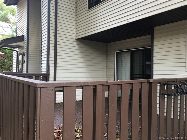 123 Cottonwood Rd, Newington, CT 06111