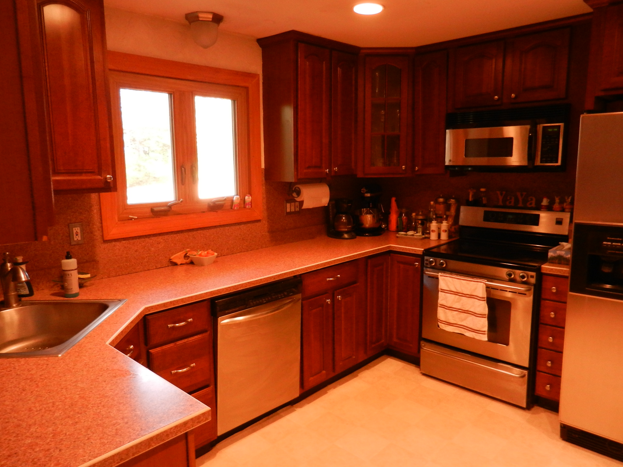 114 Glenview Drive, Newington,, CT 06111
