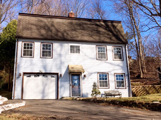 172 Carr Ave, Newington, CT 06111