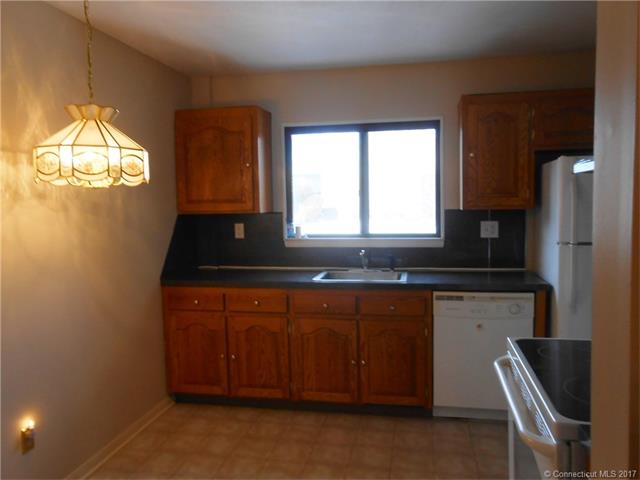 149 Webster Ct, Newington, CT 06111
