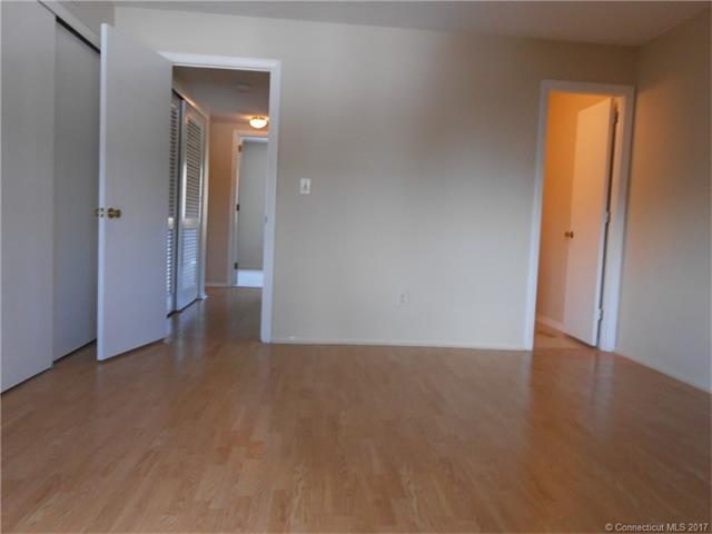 149 Webster Ct, Newington, CT 06111