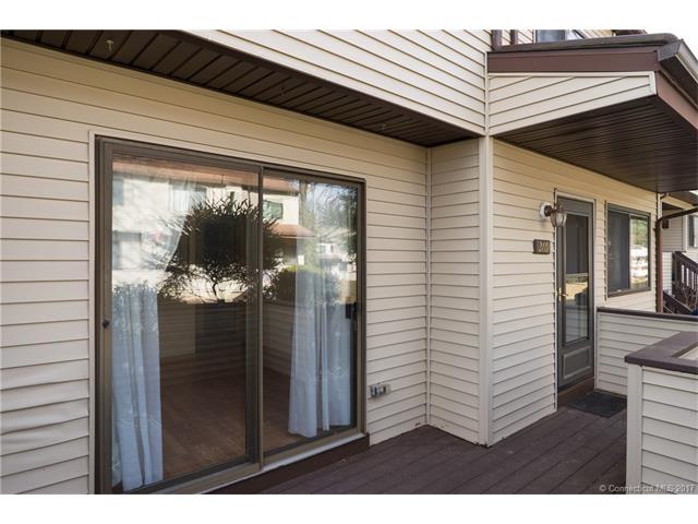269 Cottonwood Rd, Newington, CT 06111