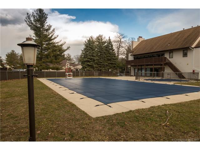 269 Cottonwood Rd, Newington, CT 06111