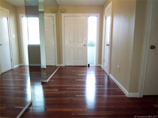 680 Cypress Rd, Newington, CT 06111