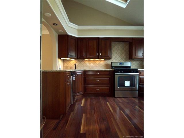 680 Cypress Rd, Newington, CT 06111