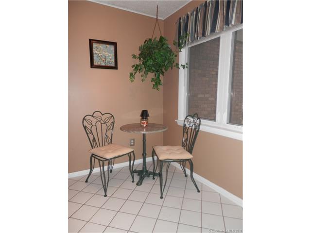 107 Hunters Ln, Newington, CT 06111