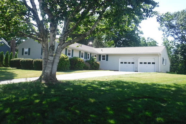 76 Jeffrey LaneNewington, CT, 06111Hartford County