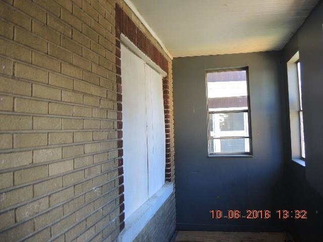 76 Lenox St, Hartford, CT 06112