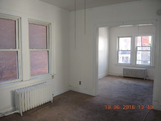 76 Lenox St, Hartford, CT 06112