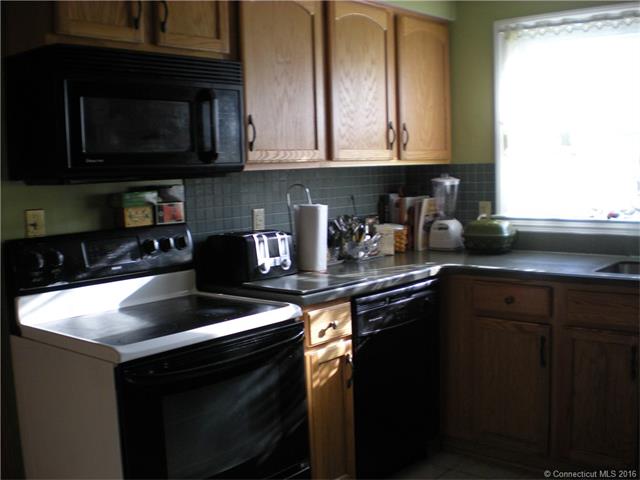 216Westminster St, Hartford, CT 06112