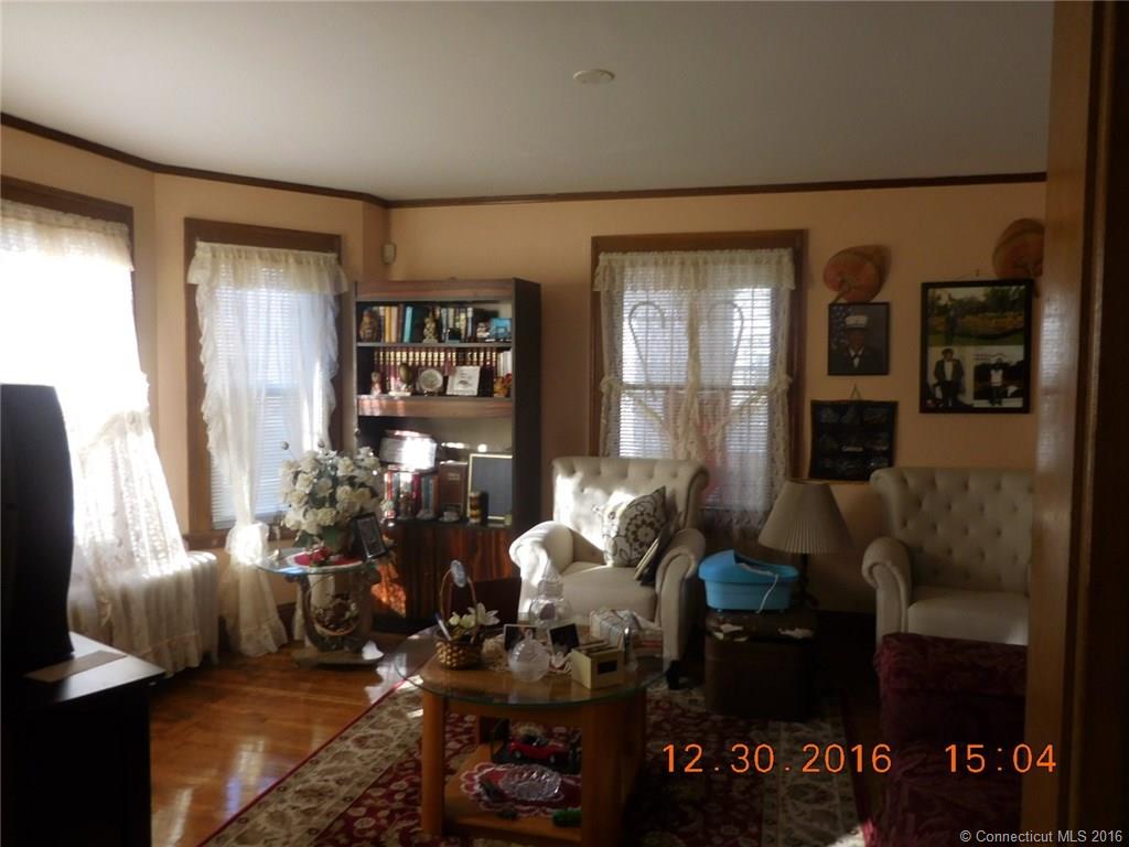 141 Euclid St, Hartford, CT 06112