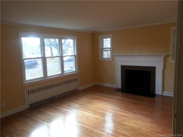 104Hebron St, Hartford, CT 06112