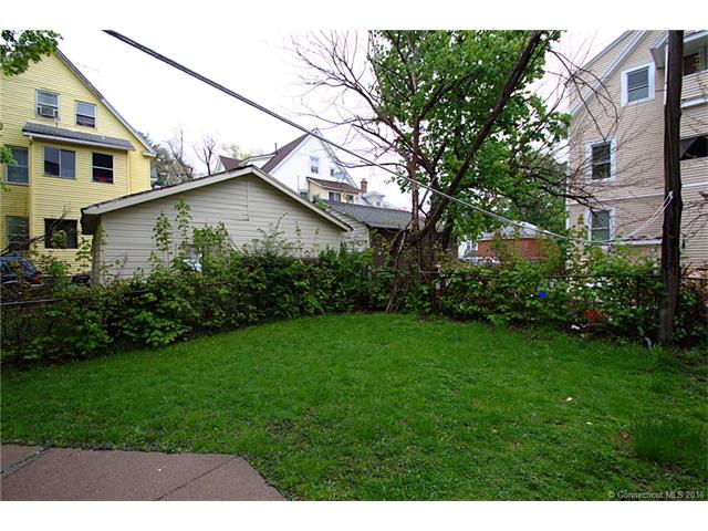 152 Kent St, Hartford, CT 06112