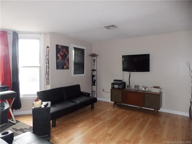 10Franklin Ave #F, Hartford, CT 06114