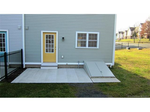 96 Wyllys, Hartford, CT 06114