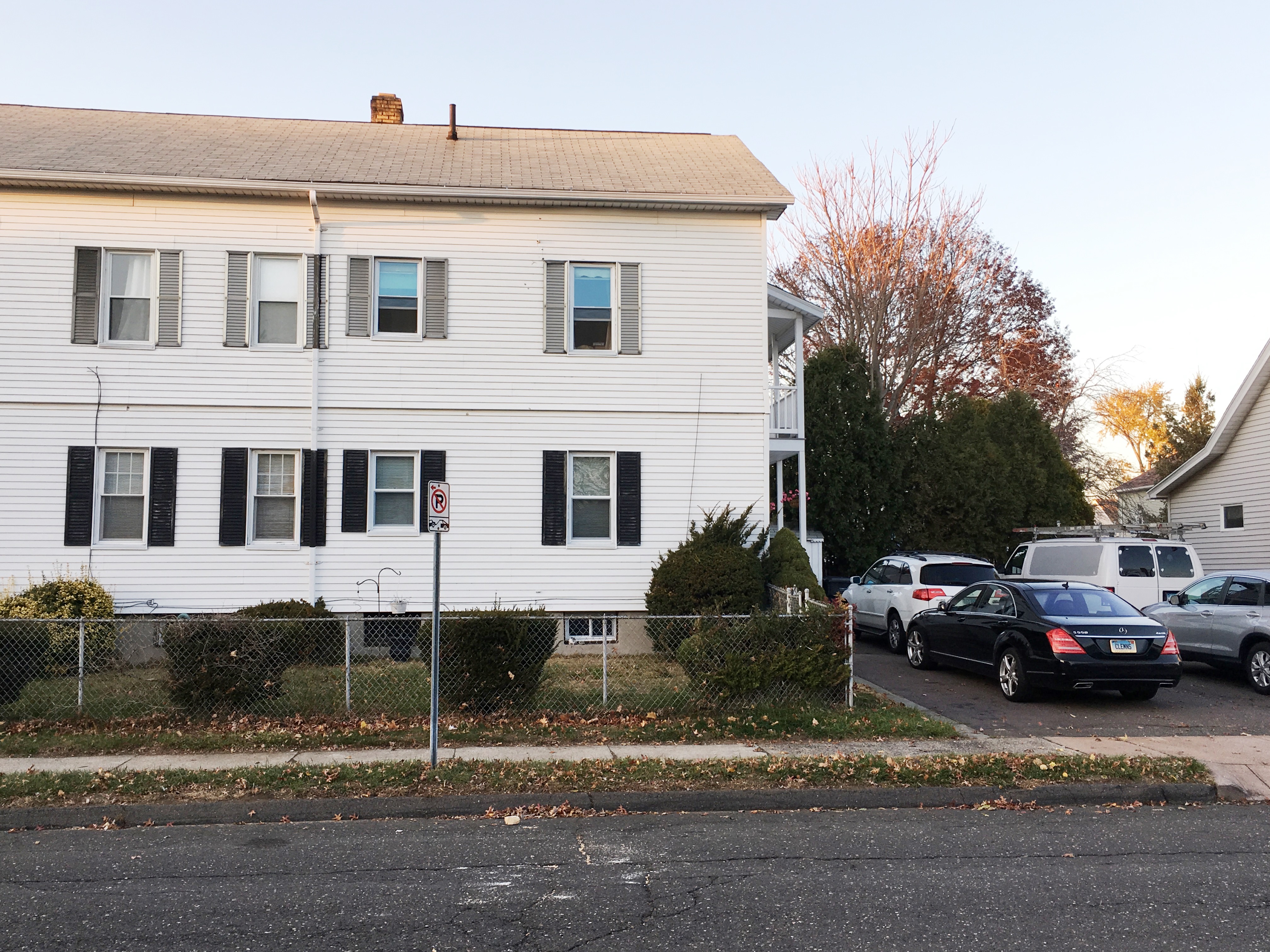 236-38 Campfield Ave, Hartford, CT 06114