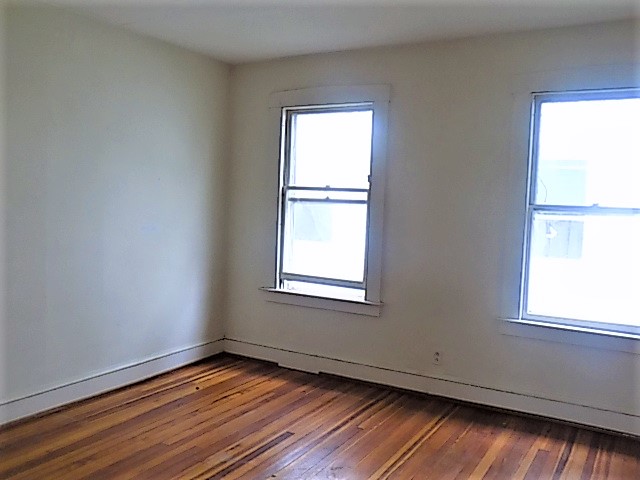 249 251 White StHartford, CT, 06114Hartford County