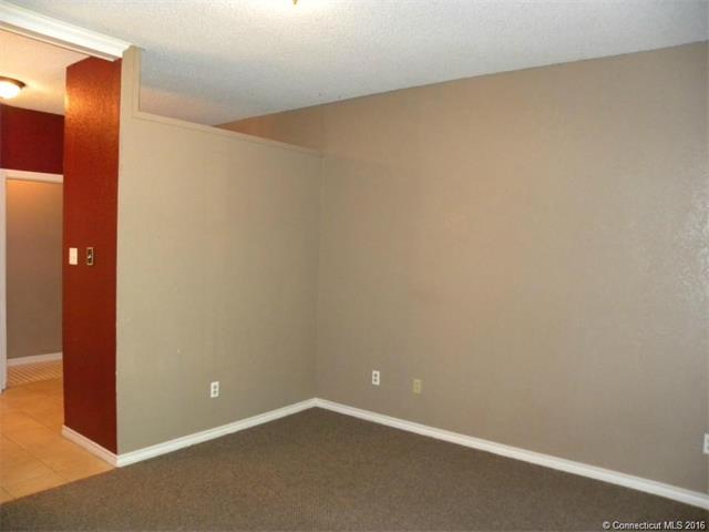 31 High St, E Hartford, CT 06118