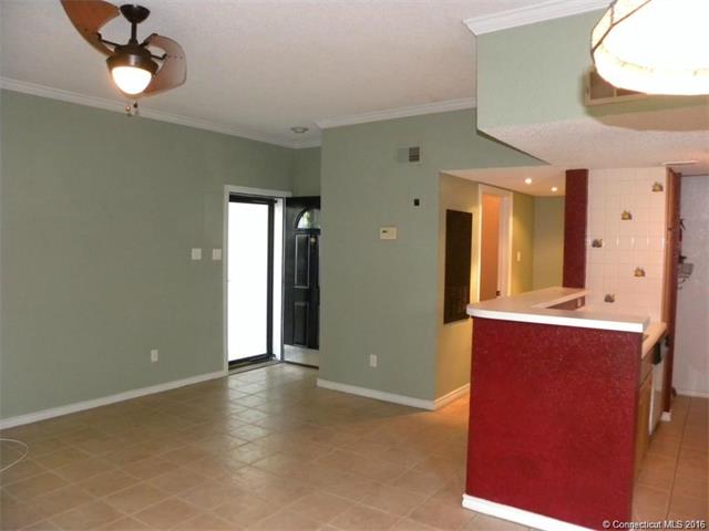 31 High St, E Hartford, CT 06118