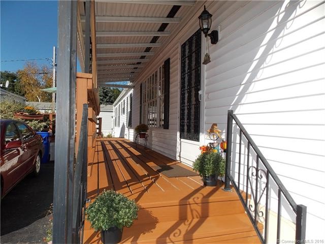 12Navaho Rd, E Hartford, CT 06118