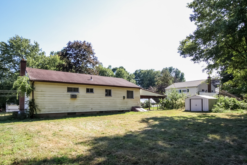 124 Deborah Dr, East Hartford, CT 06118