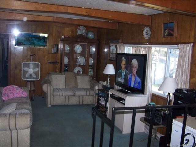 22Sioux Rd, E Hartford, CT 06118