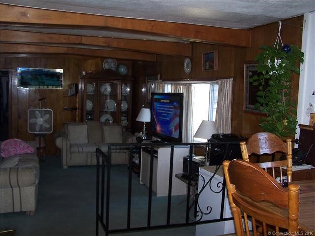 22Sioux Rd, E Hartford, CT 06118
