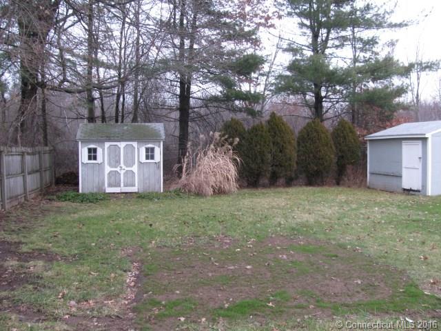 154 Crescent Dr, E Hartford, CT 06118