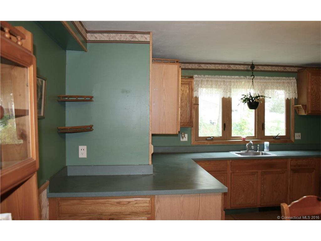 109 Oconnell Dr, East Hartford, CT 06118