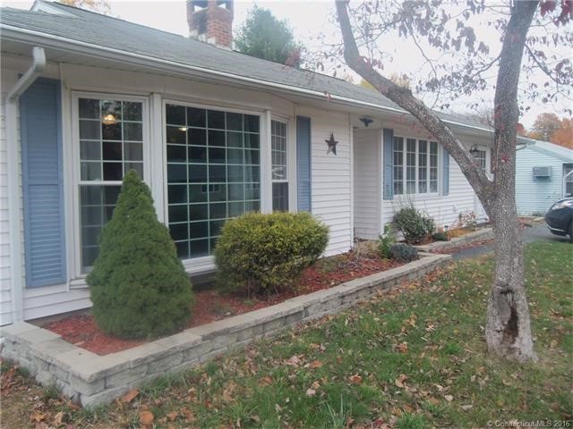 36Green Manor Dr, E Hartford, CT 06118