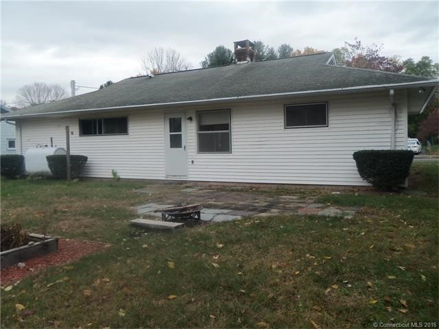 36Green Manor Dr, E Hartford, CT 06118