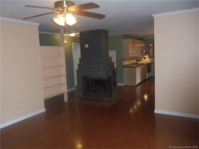 36Green Manor Dr, E Hartford, CT 06118
