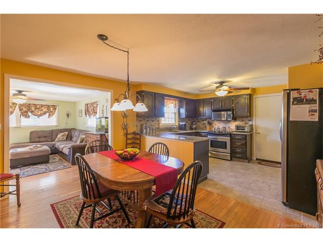 5Hartz Ln, E Hartford, CT 06118