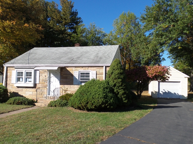 21 Martin CircleEast Hartford, CT, 06118Hartford County
