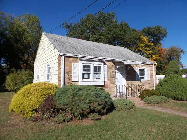 21 Martin CircleEast Hartford, CT, 06118Hartford County