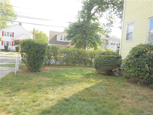 36 Kingston St 2nd floor, W Hartford, CT 06119