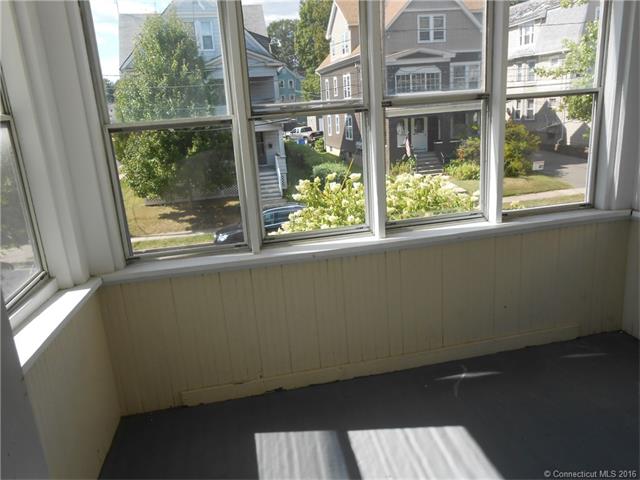 36 Kingston St 2nd floor, W Hartford, CT 06119