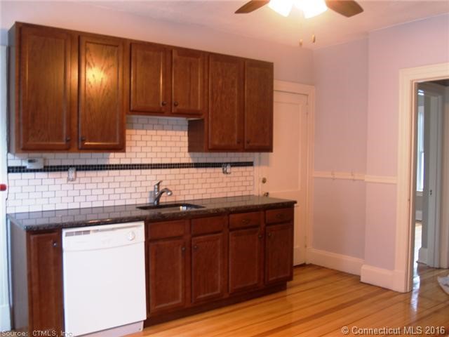 65Maplewood Ave, W Hartford, CT 06119