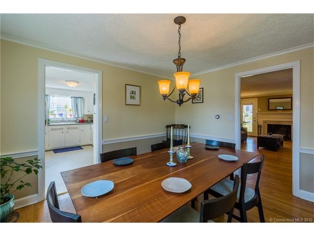 147Richard St, W Hartford, CT 06119